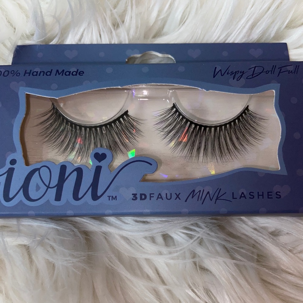 100% Handmade 3D Mink cruelty free vegan Lashes